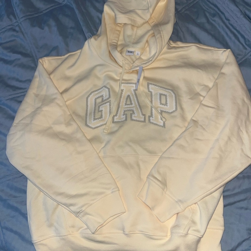 FLASH SALE! 💛NWT Gap hoodie